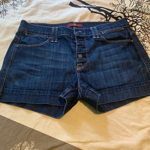 Shorts! Size 28